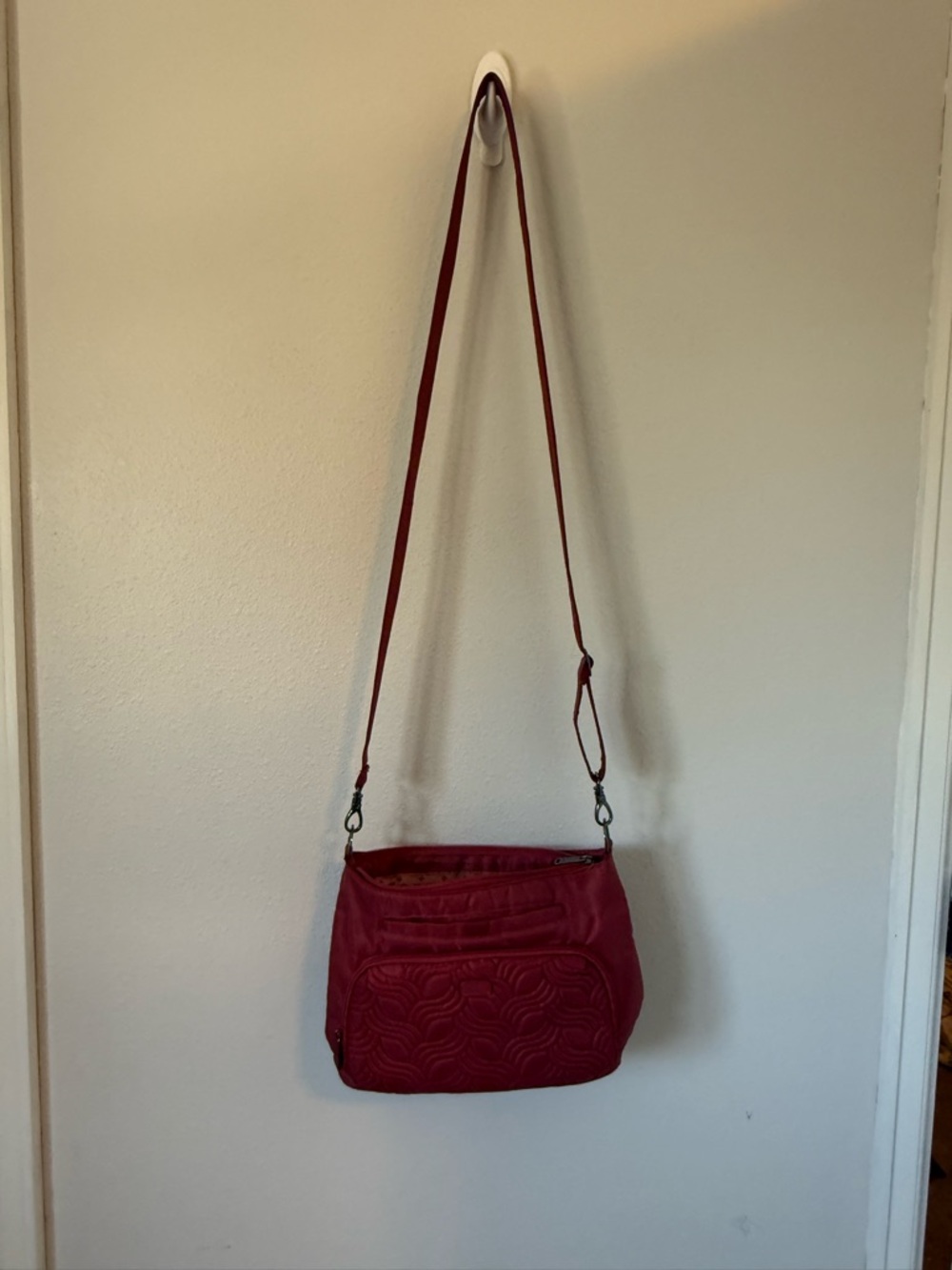 LUG Samba Crossbody Shoulder Bag Purse Adjustable Strap - Picture 12 of 12